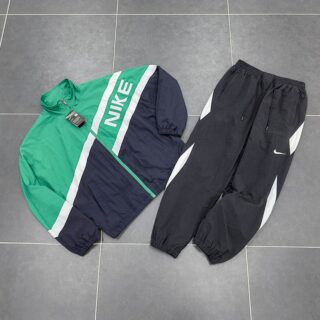 Conjunto esportivo Nike colorido.