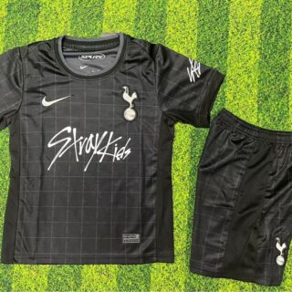 Criança Tottenham Quarta 25/26