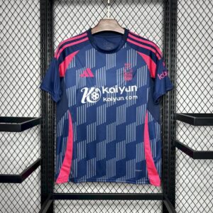 Nottingham Forest Alternativa 24/25