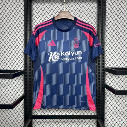 Nottingham Forest Alternativa 24/25