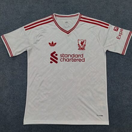 Liverpool Alternativa 26/27