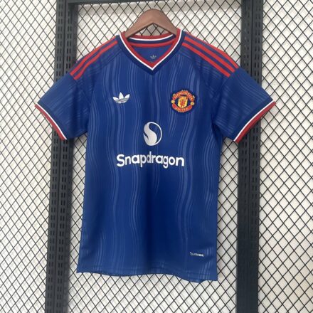 Manchester United Alternativa 26/27