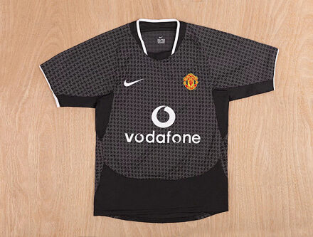 Retro Manchester United 03/05
