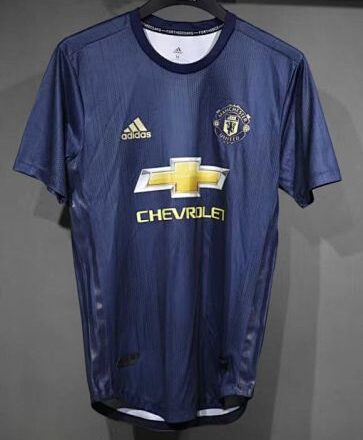 Retro Manchester United 18/19