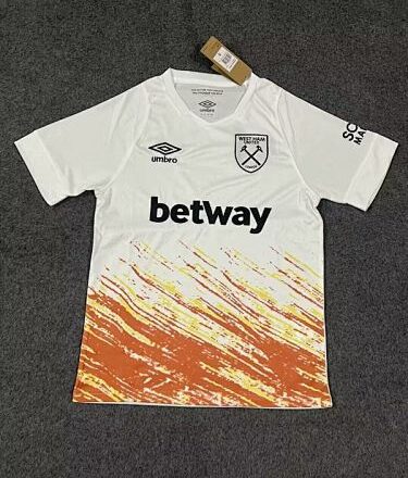 Retro West Ham United 22/23