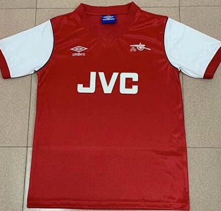 Retro Arsenal 82/84