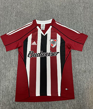 Retro River Plate 05/06