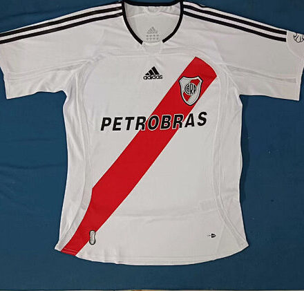 Retro River Plate 06/07