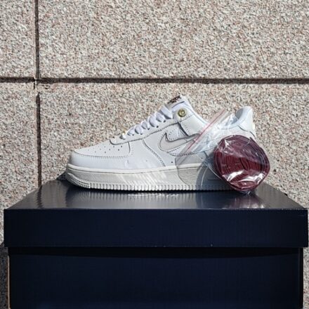 NIKE AIR FORCE - 027.27