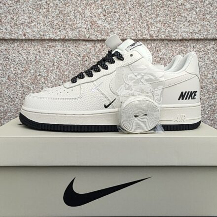 NIKE AIR FORCE - 027.29
