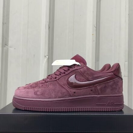 NIKE AIR FORCE - 027.3