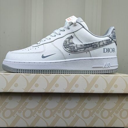 NIKE AIR FORCE - 027.40
