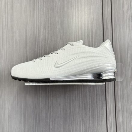NIKE SHOX - 022.4