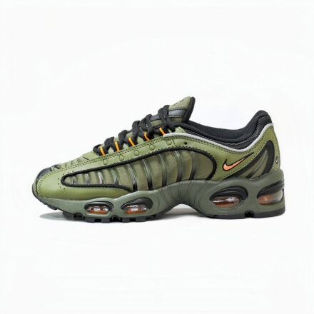 NIKE TAILWIND - 1022.18
