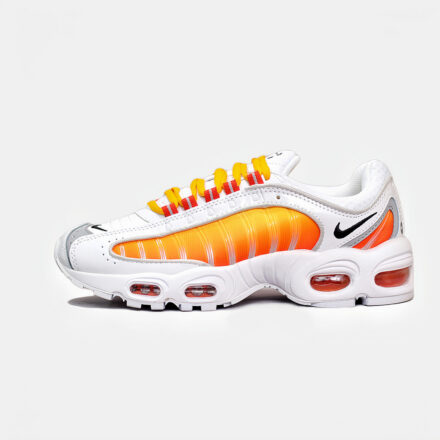 NIKE TAILWIND - 1022.27