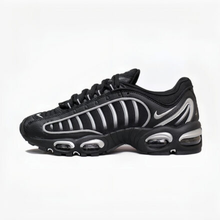 NIKE TAILWIND - 1022.30