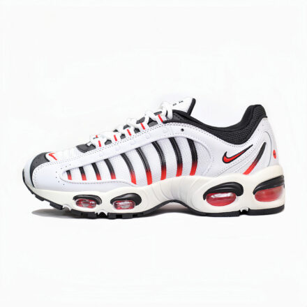 NIKE TAILWIND - 1022.5